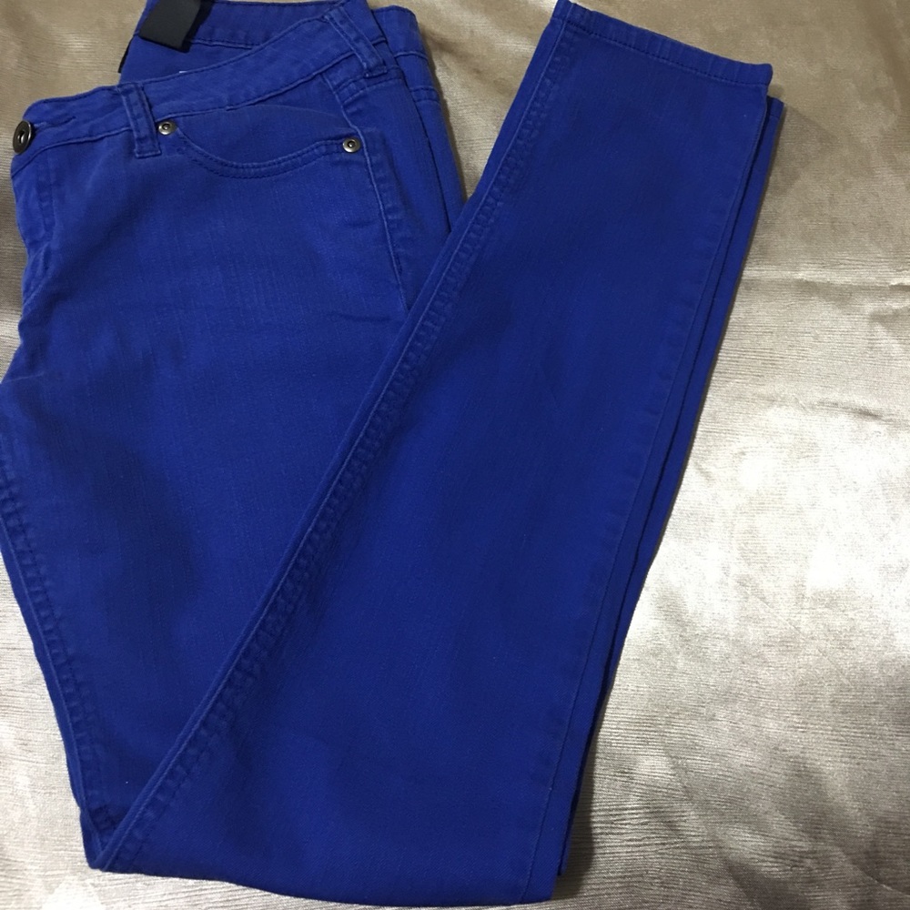 Woman skinny jeans